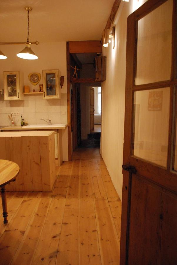 Appartement De Charme Au Coeur D Une Cite Medievale 빌프랑슈 드 콩플랑 외부 사진